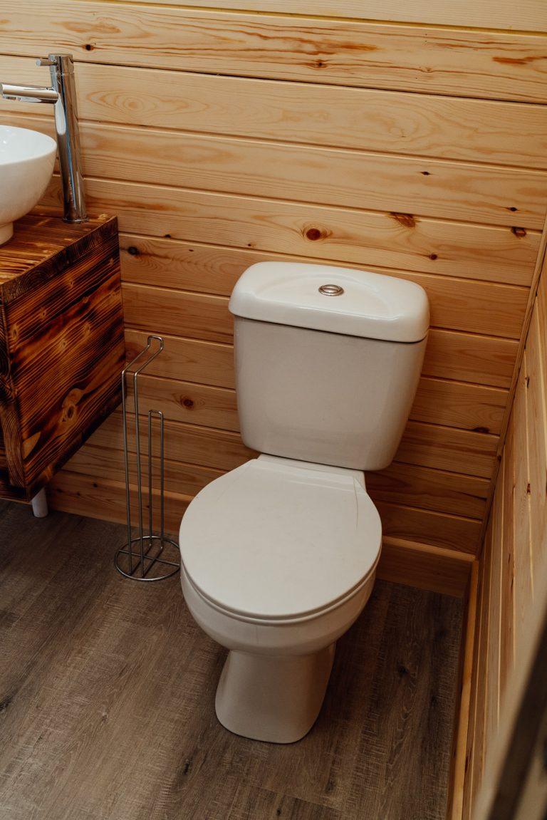 Nottingham's Luxury Vineyard Glamping Pods - Wolds Wine Estate